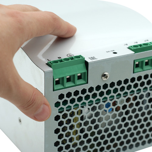 Источник питания INNOCONT на DIN-рейку, -10 +50С, IP20, вход: 220VAC, 4.5А, выход: 400W, 24VDC, 16.5A, типы защиты: КЗ, перегрузка, перенапряжение SB-D-400-24 — фото-672_7